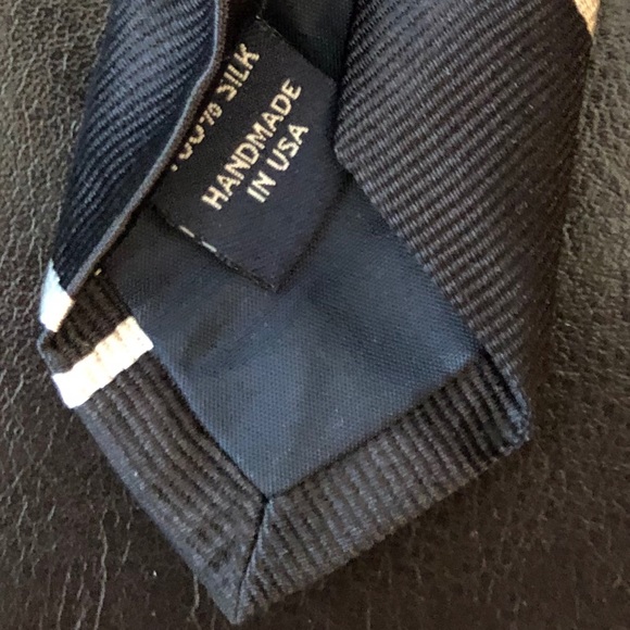 J. Crew 100% Silk Tie - Picture 4 of 4